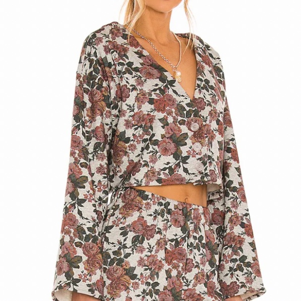 LOVERS + FRIENDS BUTTON DOWN SWEATSHIRT IN RED VICTORIAN FLORAL COTTON SZ S,M